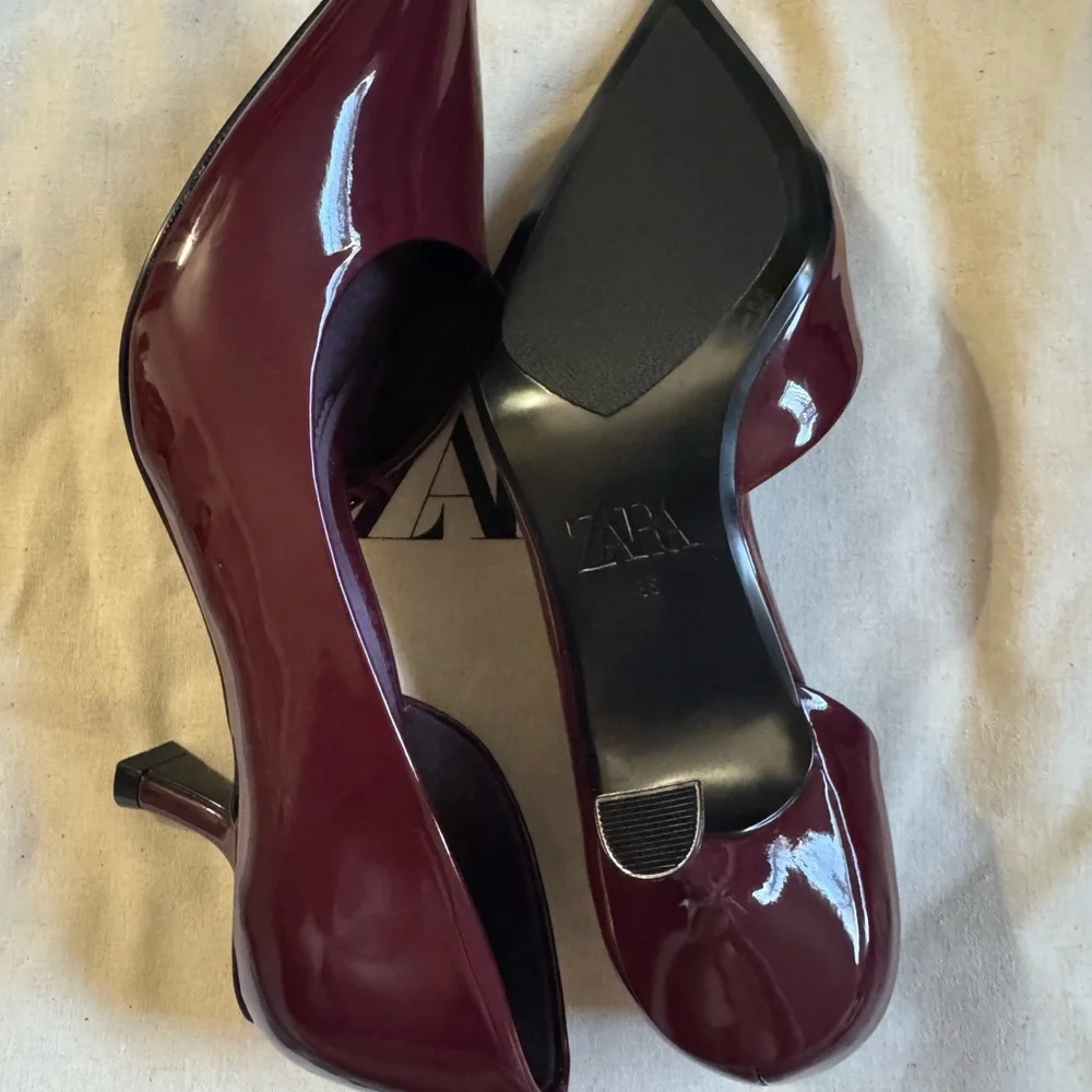 Zara Burgundy Women's Pumps - Picture 5 of 5
